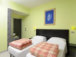 Moai فندق مبيت وإفطار