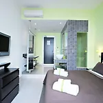 Bed & Breakfast Moai