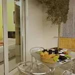 Moai Bed & Breakfast Rom