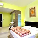 Bed & Breakfast Moai