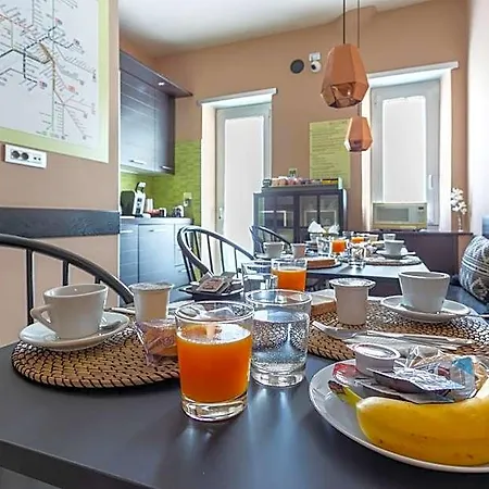 Bed & Breakfast Moai