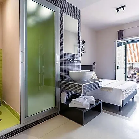 Moai Bed & Breakfast