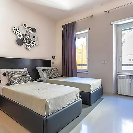 Moai 4* Roma