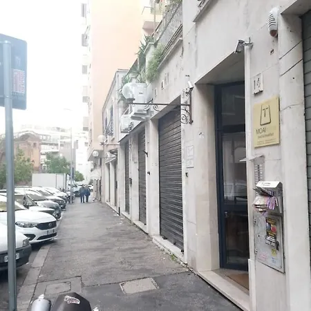 Oda ve Kahvaltı Moai